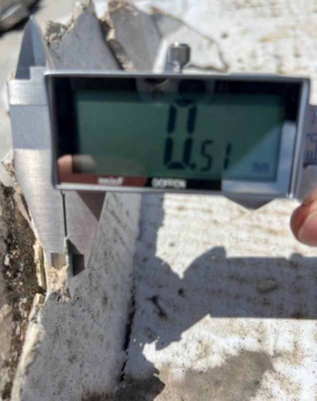 Digital gauge measuring membrane thickness